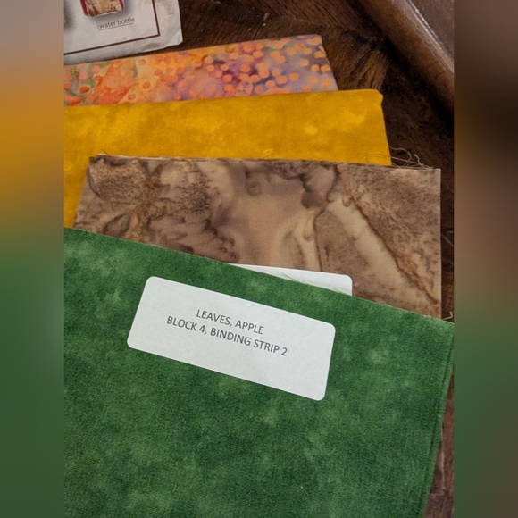 Mount Redoubt Designs by Letita Hutchings Apple spice produce bag Quilt Project - Picture 5 of 11